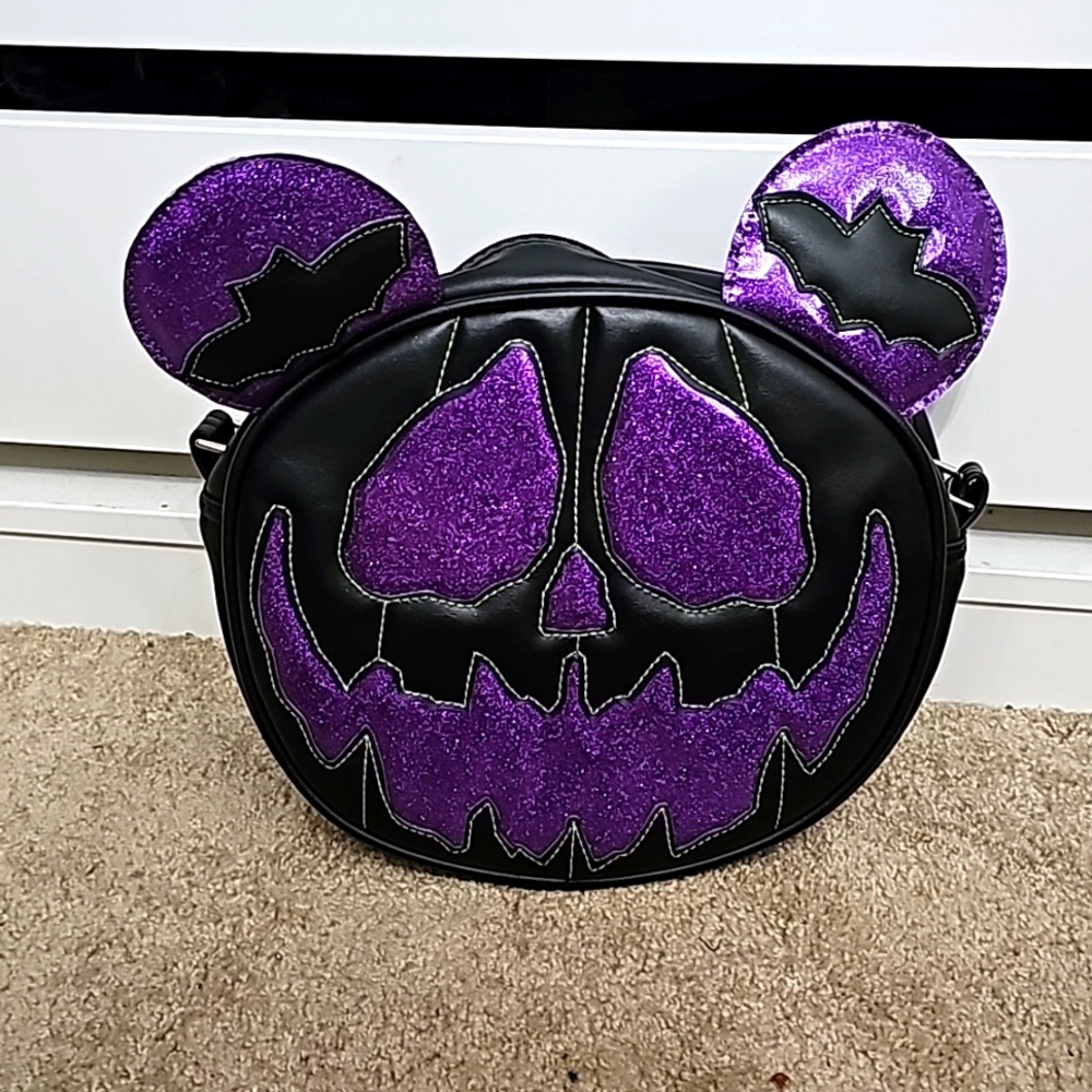 Love pain and stitches pumpkin mouse ear bag